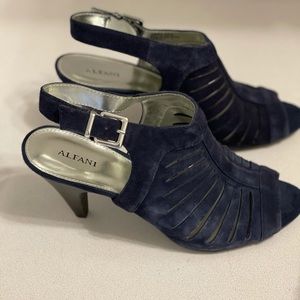 Navy suede Alfani sandals
